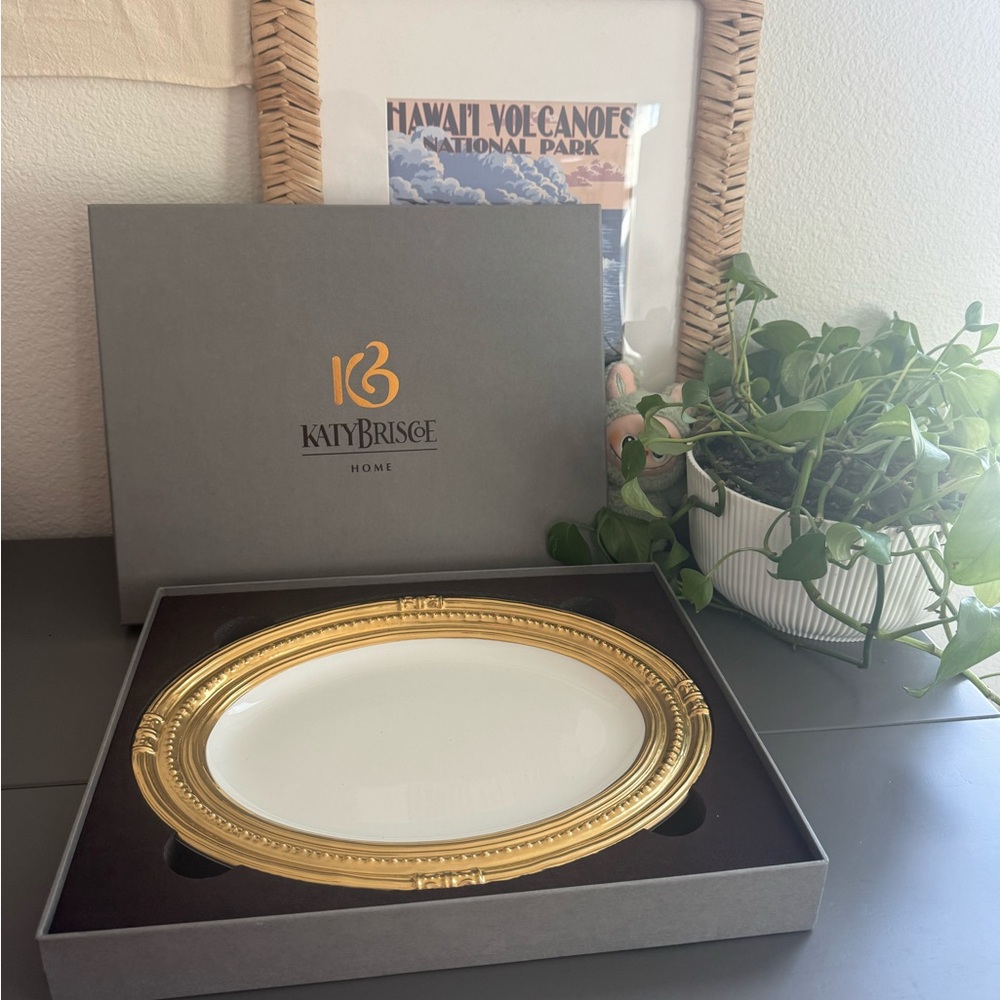 $800 Katy Briscoe Medium Oval Platter 24K Gold Plated